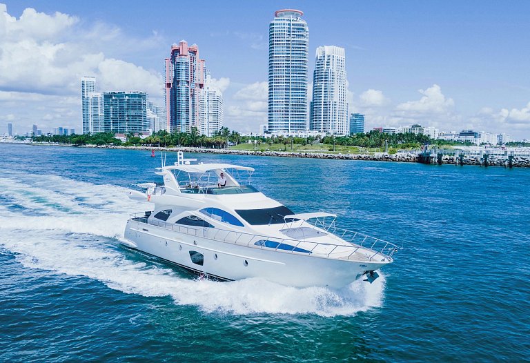 80 Azimut 13 Guest