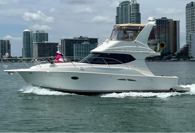 44' Silverton