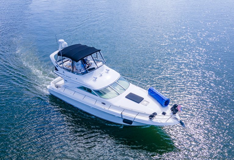 44' Sea Ray Flybridge