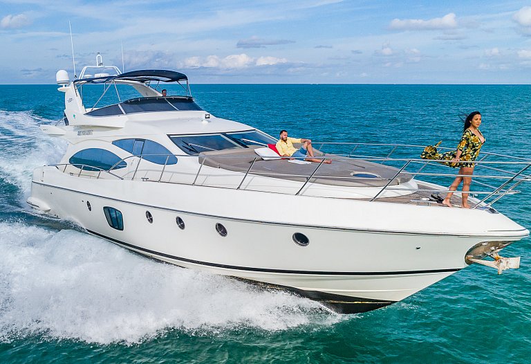 68 Azimut 13 Guest